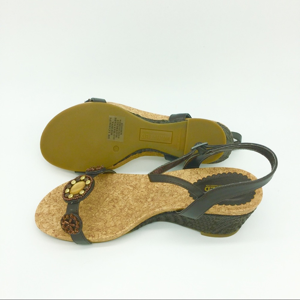 Kenneth Cole Unlisted Strappy Sandal